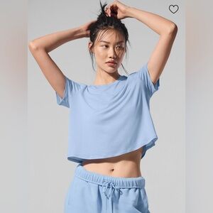 Alo Yoga Cropped All Day Short Sleeve Seashell Blue